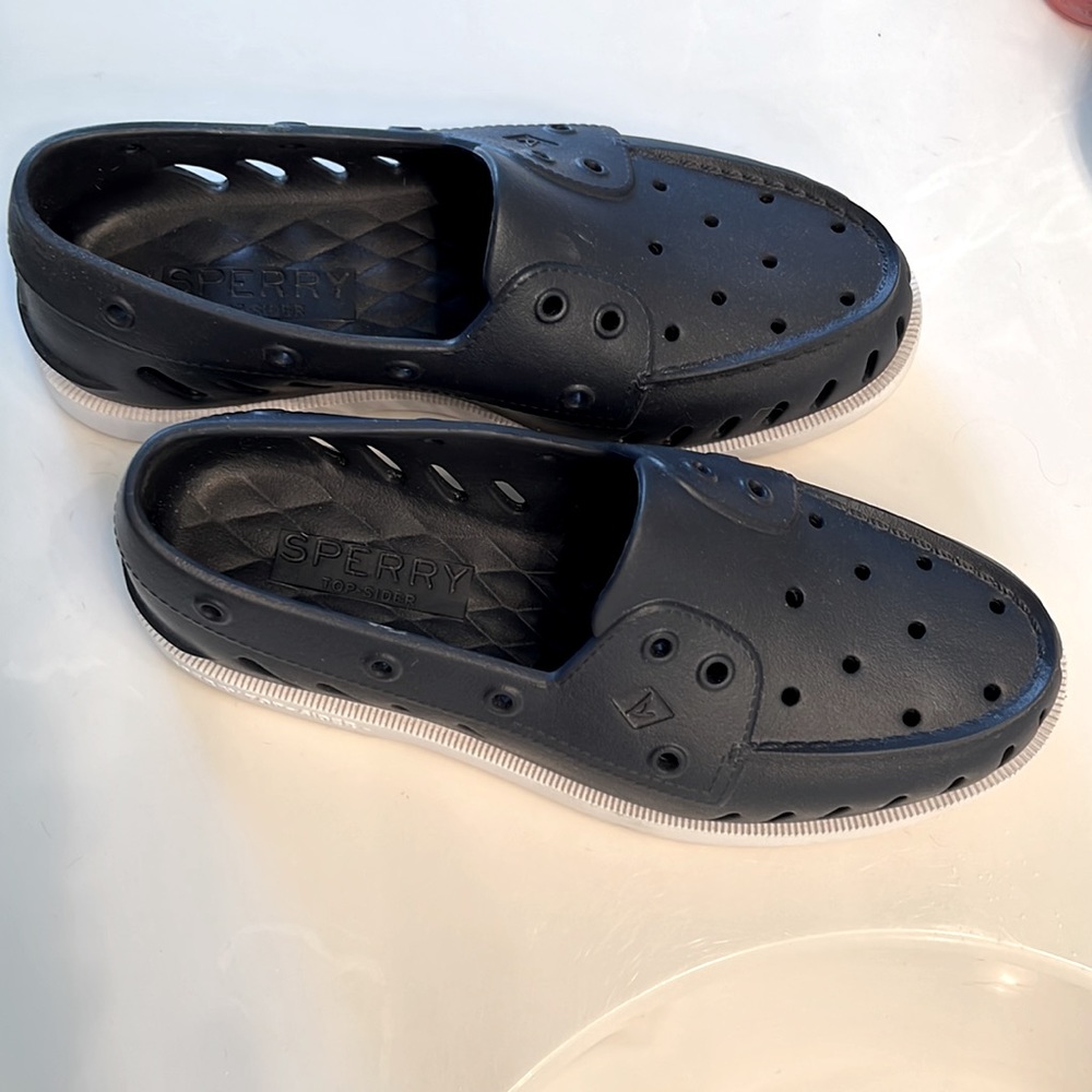 NWOT Sherry Top Siders Size 9